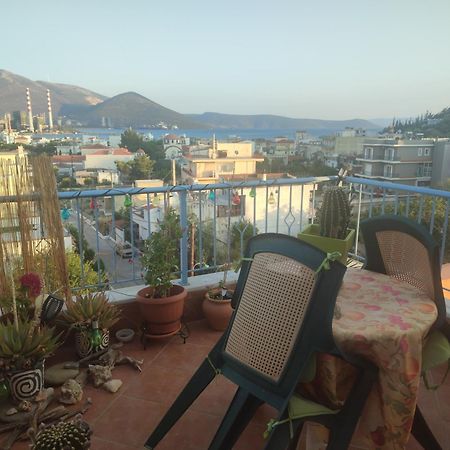 Maria Guesthouse Aliveri Esterno foto