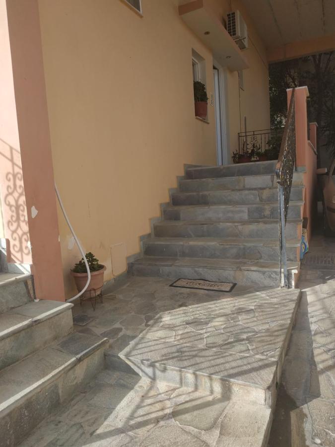 Maria Guesthouse Aliveri Esterno foto